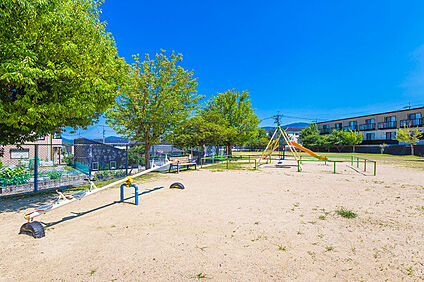 松ヶ丘第二公園 92m (徒歩2分)