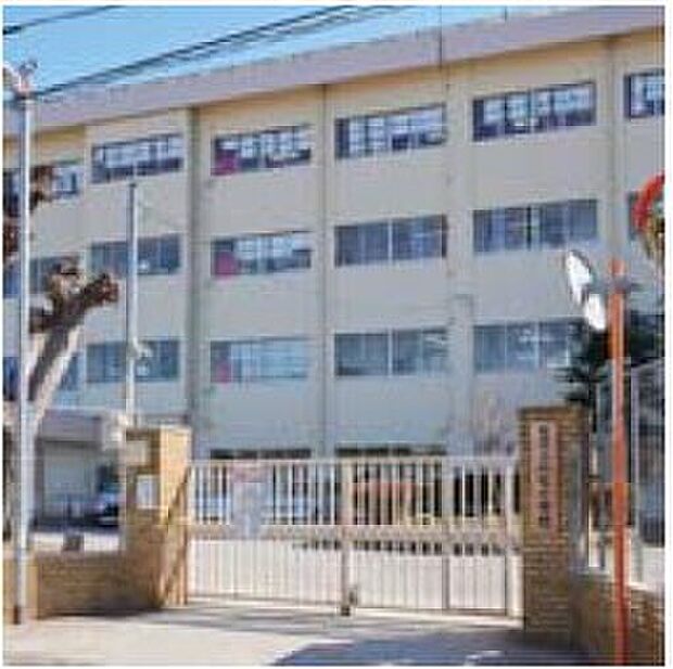 三宅小学校（約640m）