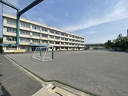 北区立桐ケ丘中学校 890ｍ(徒歩12分)