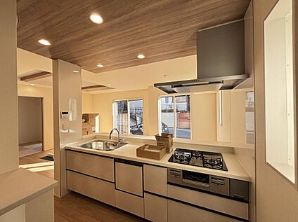 【キッチン1号棟】12月上旬撮影