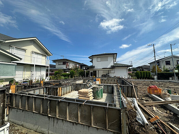 【【解体前現地写真】※7月下旬撮影】浴室換気乾燥機や食器洗浄乾燥機が標準装備で毎日の家事を効率化！