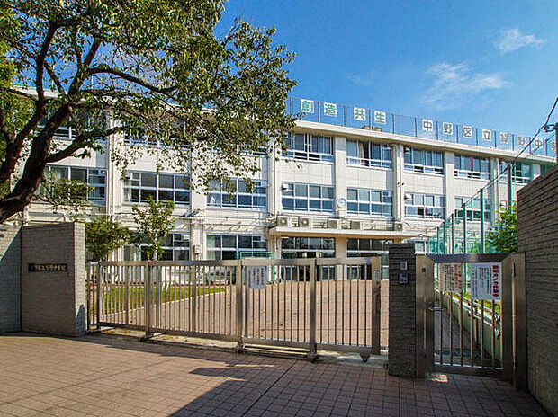 中野区立緑野中学校