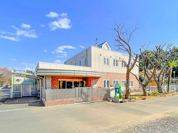 ヴィヴァン保育園（約240m）