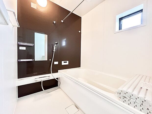 落ち着いた雰囲気でゆっくり寛げるバスルーム