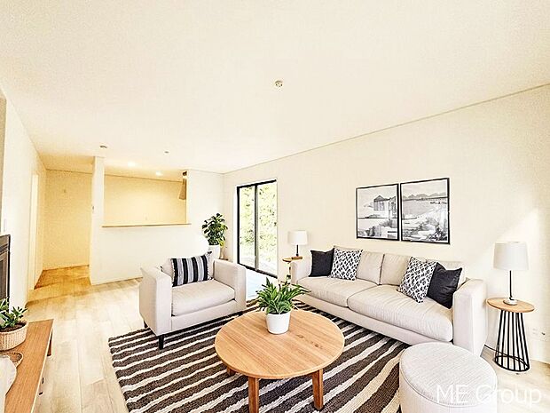 落ち着いた雰囲気のＬＤＫは家族みんなの快適空間※家具はCGです