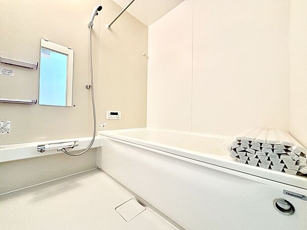 落ち着いた雰囲気でゆっくりお寛ぎいただけるバスルーム