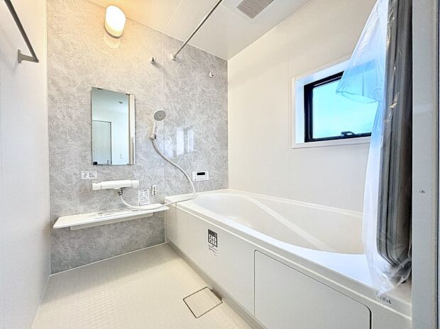 一日の疲れを癒やす大切なバスタイム。ゆっくりとお風呂を楽しんで疲れをとりたいですね！  