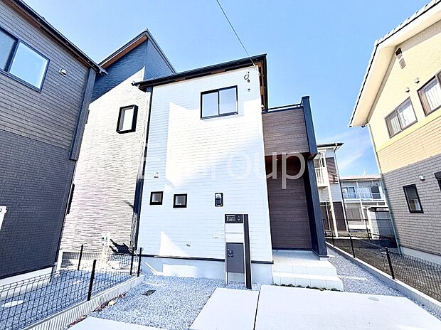 洗練された外観、上質な住空間が広がる室内は永く安心して過ごせる住居です