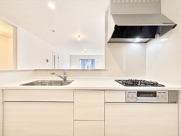 毎日使うキッチンだから、使いやすさ＆お手入れのしやすさにこだわりました。 