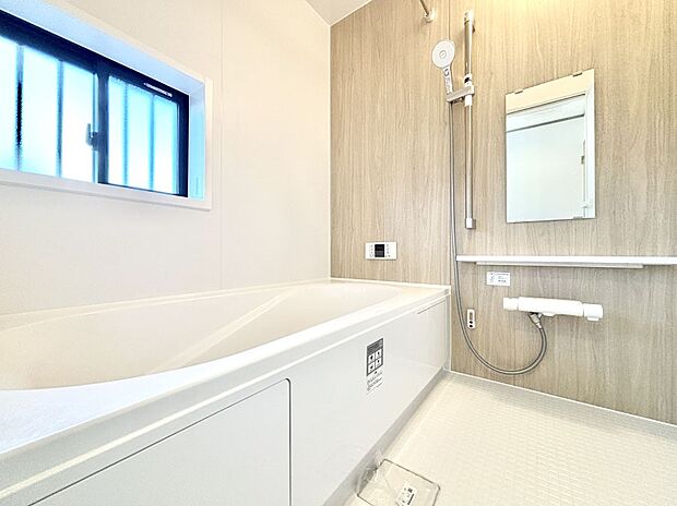 落ち着いた雰囲気でゆっくりお寛ぎいただけるバスルーム