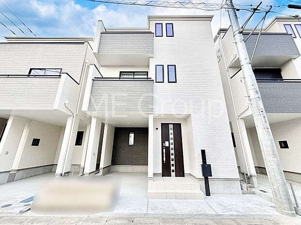 洗練された外観、上質な住空間が広がる室内は永く安心して過ごせる住居です。