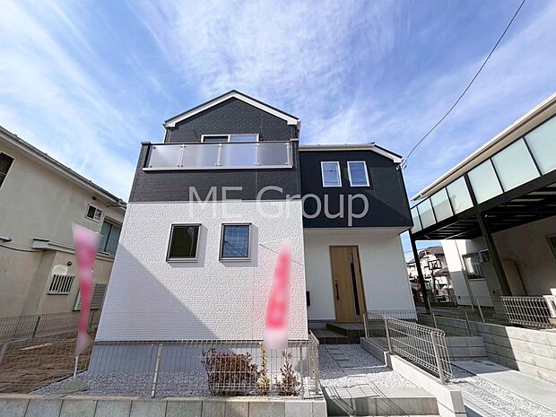 たっぷりの陽光と心地よい風が舞い込む住まい