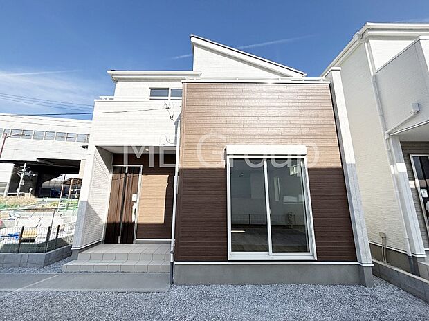 たっぷりの陽光と心地よい風が舞い込む住まい