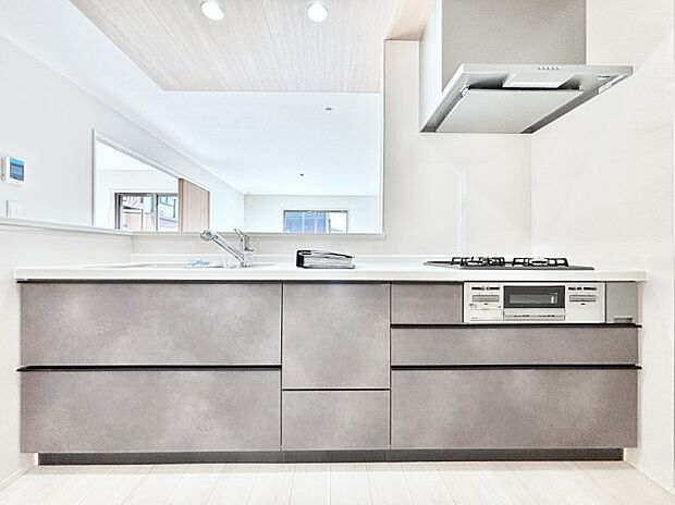 毎日使うキッチンだから、使いやすさ＆お手入れのしやすさにこだわりました。 