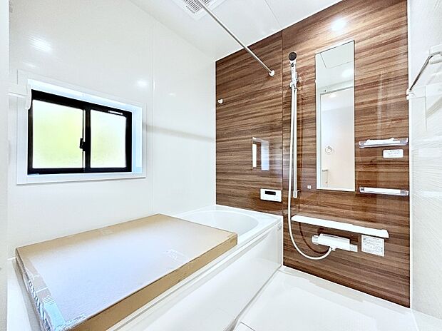 落ち着いた雰囲気でゆっくりお寛ぎいただけるバスルーム