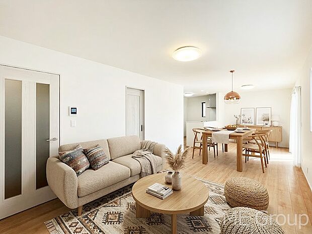 家族の和やかな会話が聞こえてきそう。開放感のあるリビングです。　※家具はCGです