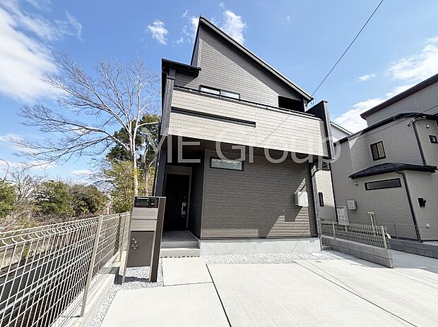 たっぷりの陽光と心地よい風が舞い込む住まい