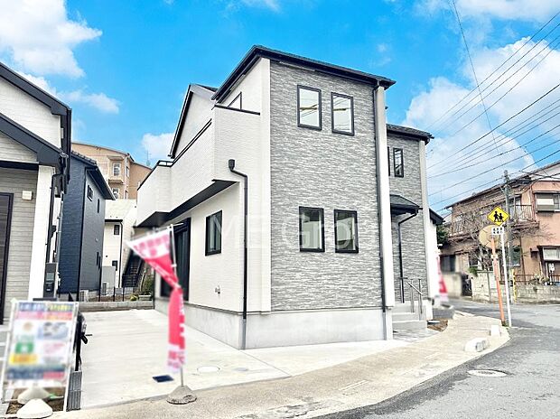 暮らしやすさと居心地の良さにこだわったシンプルで飽きのこないデザイン !