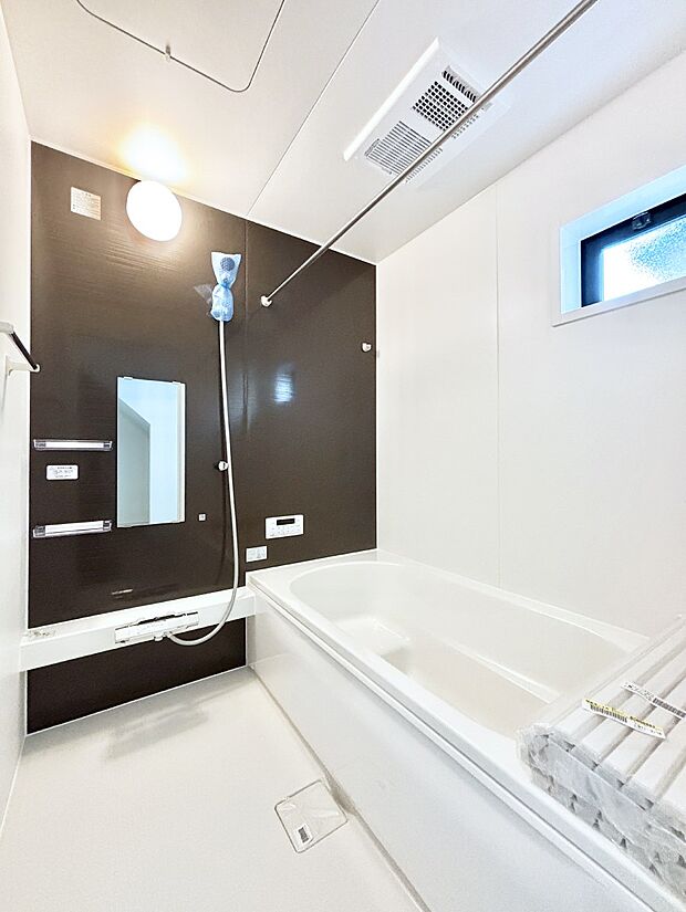 一日の疲れを癒やす大切なバスタイム。ゆっくりとお風呂を楽しんで疲れをとりたいですね!