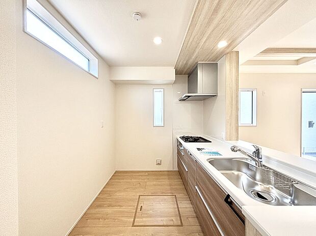 ゆとりあるキッチンではご家族と楽しくお料理ができます。