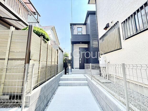 たっぷりの陽光と心地よい風が舞い込む住まい
