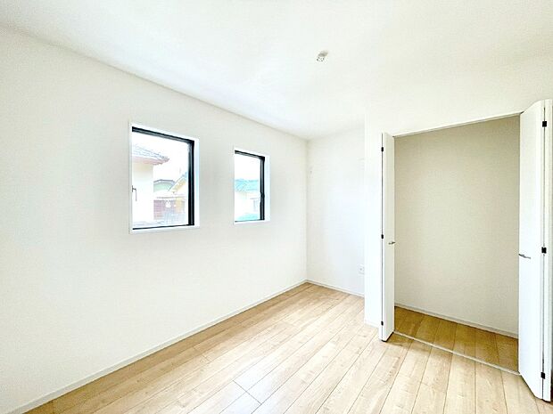 爽やかな日差しがお部屋全体を優しく包み込んでくれます