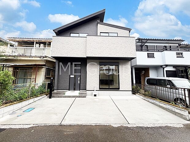 たっぷりの陽光と心地よい風が舞い込む住まい