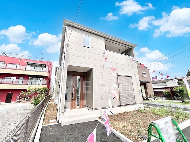 たっぷりの陽光と心地よい風が舞い込む住まい
