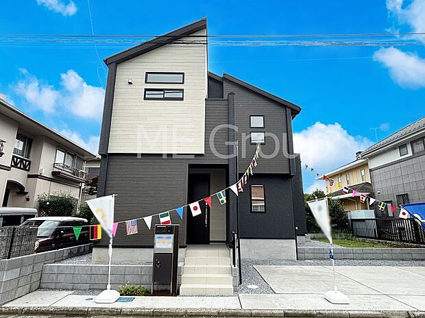 たっぷりの陽光と心地よい風が舞い込む住まい