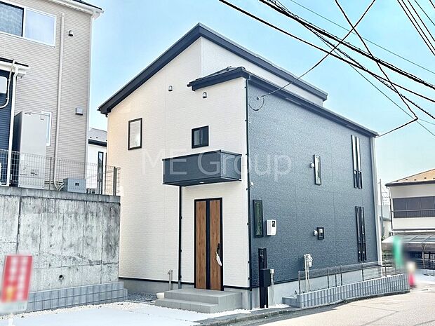 洗練された外観、上質な住空間が広がる室内は永く安心して過ごせる住居です。