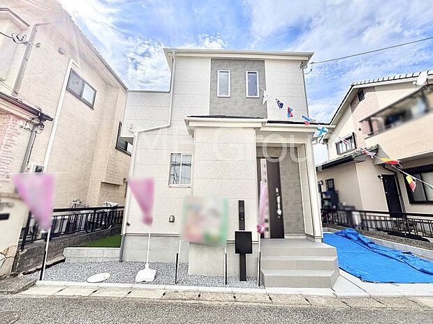 堂々完成!たっぷりの陽光と開放感に包まれる明るい住まい。