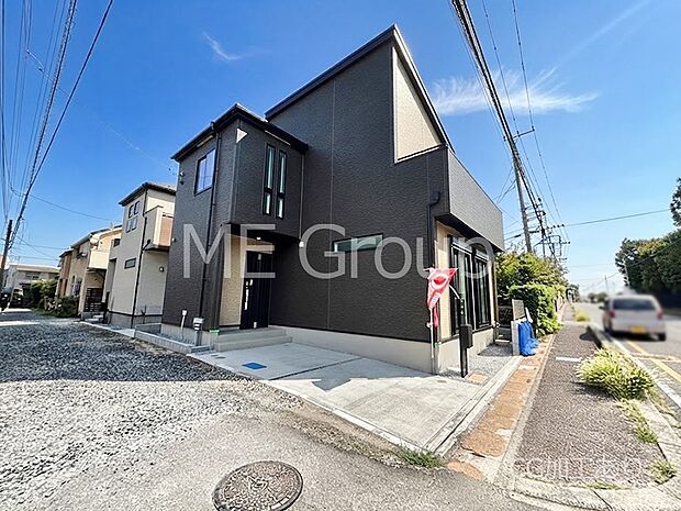 たっぷりの陽光と心地よい風が舞い込む住まい