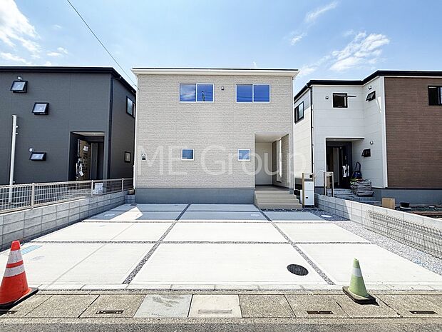 たっぷりの陽光と心地よい風が舞い込む住まい