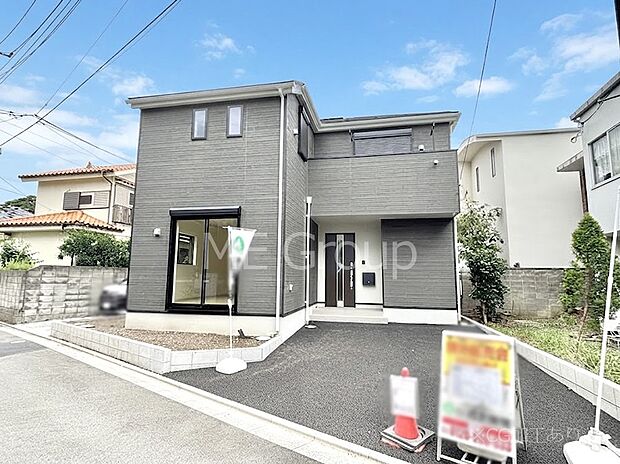 洗練された外観、上質な住空間が広がる室内は永く安心して過ごせる住居です。 