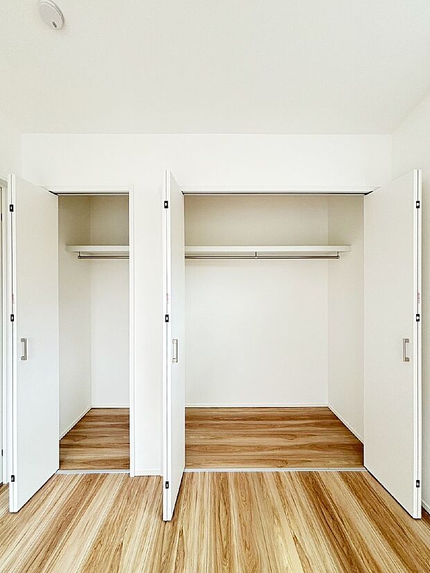 【収納】全ての居室に収納が付いていて、居住スペースを広く使えます。