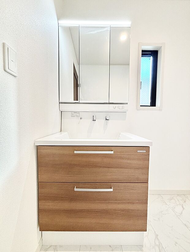 【洗面台・洗面所】収納力と機能性に優れた洗面化粧台