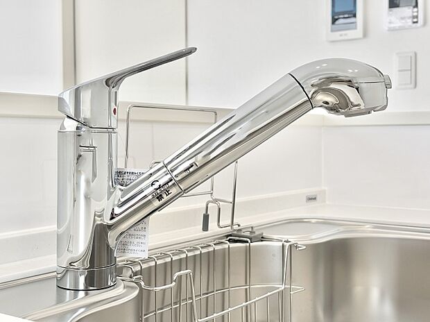 【浄水器】いつでも清潔なおいしいお水を。一つの水栓で水道水と浄水を使い分け。