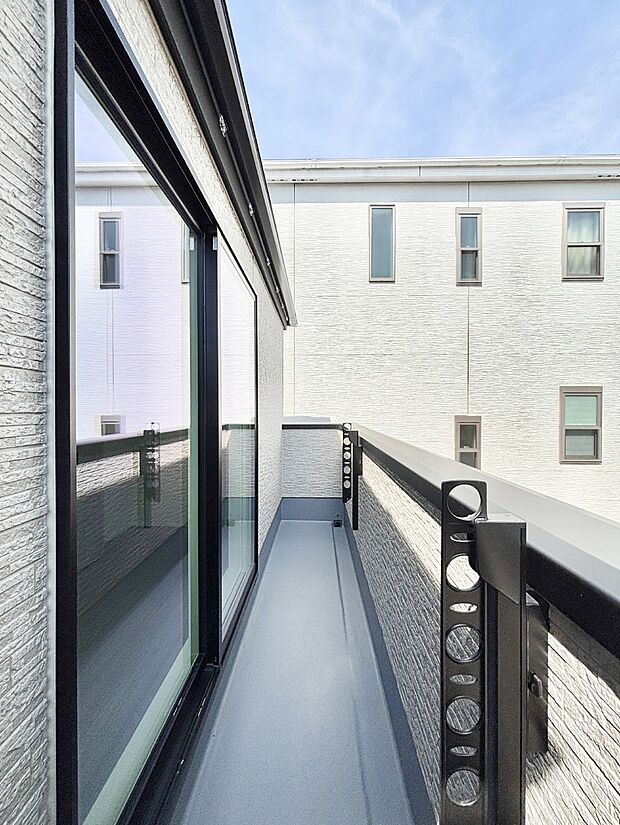 【バルコニー】風通しの良いバルコニー