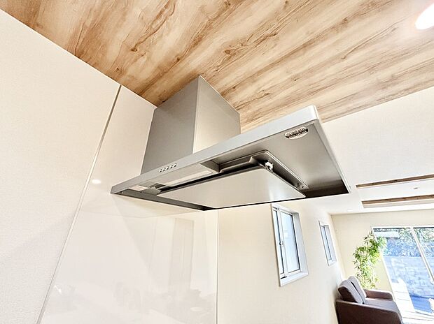 【その他設備(レンジフード)】基本的なお手入れはフィルターのみ!お手入れのしやすさも魅力です。