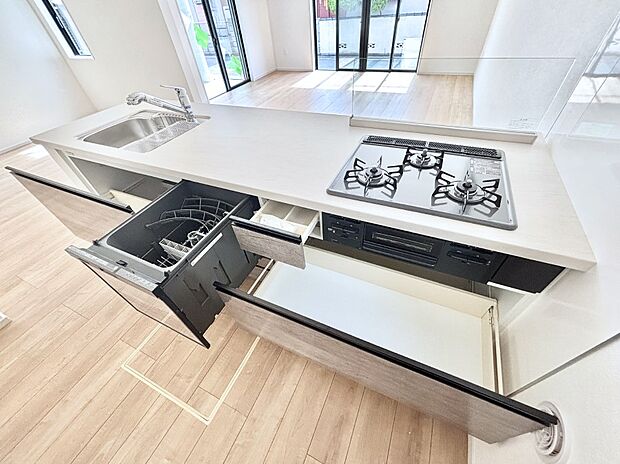 【その他設備(スライド収納)】使いやすさを優先したスライド式収納タイプ！