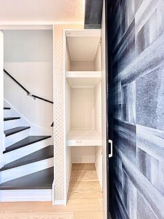 その他設備(リビング収納)