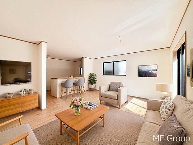 【リビング】落ち着いた雰囲気のLDKは家族みんなの快適空間※家具はCGです