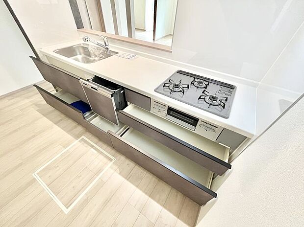 【その他設備(スライド収納)】使いやすさを優先したスライド式収納タイプ！