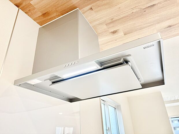 【その他設備(レンジフード)】基本的なお手入れはフィルターのみ！お手入れのしやすさも魅力です。