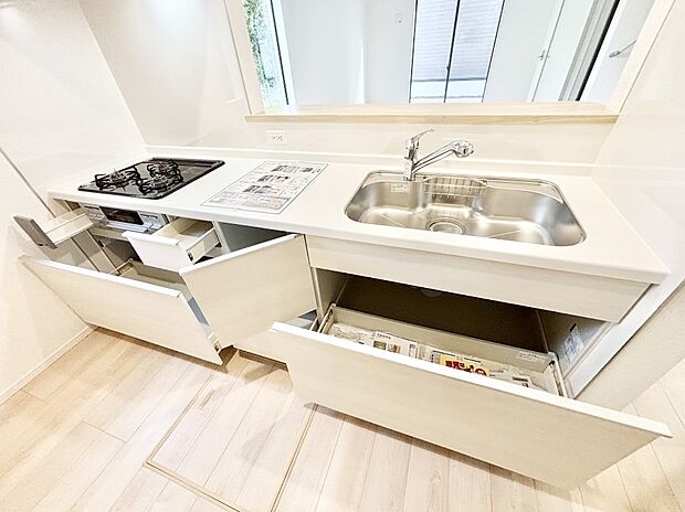 【その他設備(スライド収納)】使いやすさを優先したスライド式収納タイプ！