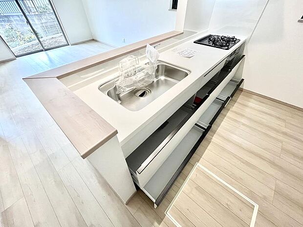 【その他設備(スライド収納)】使いやすさを優先したスライド式収納タイプ！