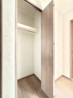 その他設備(玄関ホール収納)