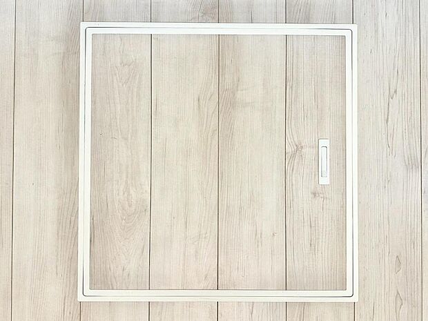 【その他設備(床下収納)】床下収納付き!日用品・非常用品の収納にも大活躍。