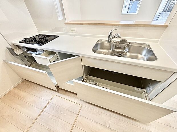 【その他設備(スライド収納)】使いやすさを優先したスライド式収納タイプ！