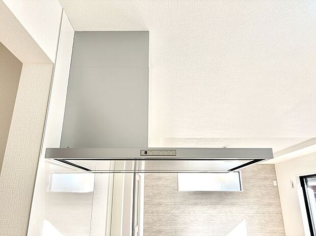 【その他設備(レンジフード)】基本的なお手入れはフィルターのみ！お手入れのしやすさも魅力です。